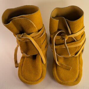 Manitobah Mukluk Moccasins